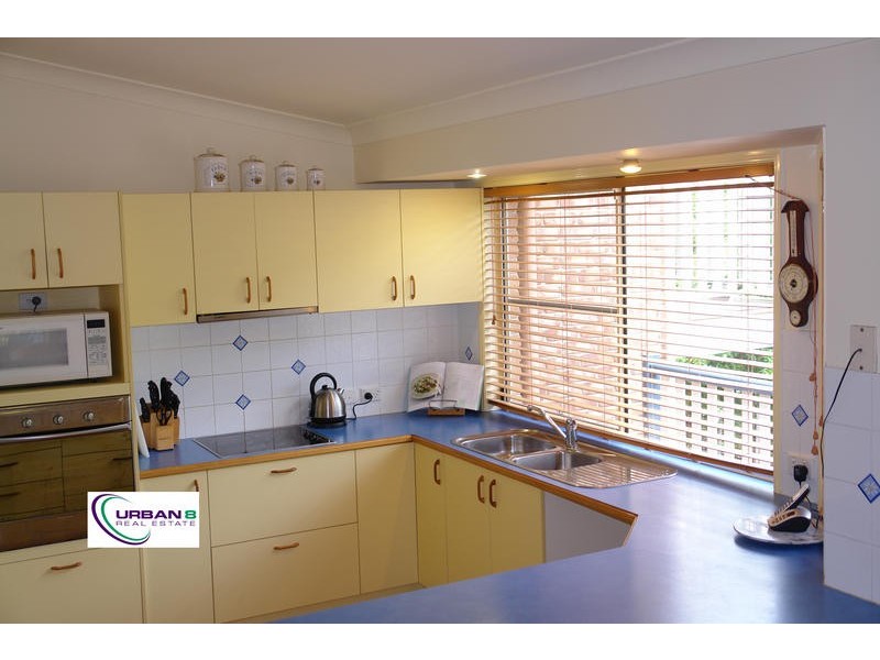 66 Gibson Cres, Bellbowrie QLD 4070